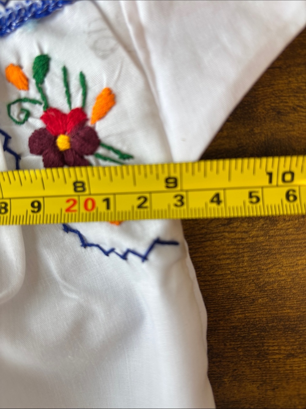 White Mexican Embroidered Floral Blouse Child's Size - Picture 6 of 6